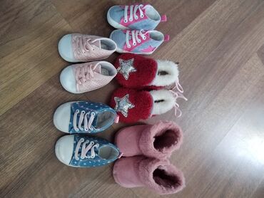 baby roze haljina: C&A, Patike, Veličina: Za bebe