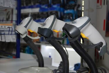 Barkod oxuyucular, skanerlər: Simbol 35 azn 
Zebra 45 azn 
Datalogic 50azn — 20