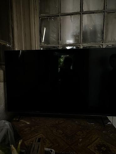 led свет: Телевизор с плоским экраном, диагональ ориентировочно 55–65". - — 2