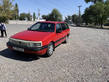 автомобиль пассат: Volkswagen : 1991 г., 2 л, Механика, Газ, Универсал