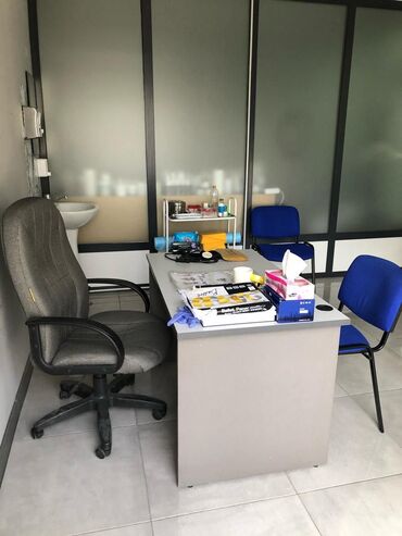 кабинет для косметолога: Срочно сдается медицинский кабинет в мед клинике,с лицензией на