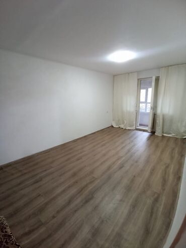 дом исфана: 1 комната, 38 м², 104 серия, 1 этаж, Косметический ремонт