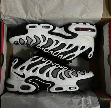 nike patike air max plus tn: Velicine od 41 - 46.  (Nekad imamo i manje brojeve od navedenih, ako