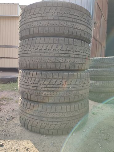 Шины: Шины 225 / 50 / R 18, Зима, Б/у, Комплект, Легковые, Япония, Bridgestone