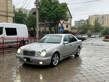 Mercedes-Benz: Продаю срочно Мерседес 210 Год выпуска 1999 Обьем 3,2 V мотор Диски