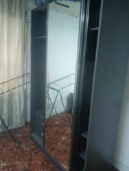 Uzunmüddətli kirayə mənzillər: Metro elmlere yaxın 2otaglı heyet evi kirayə verilir obsi heyedir — 11