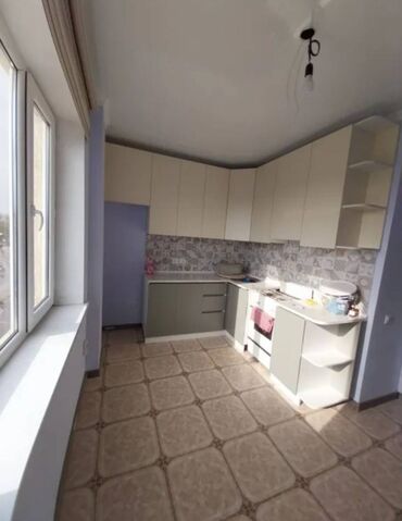 купить квартиру в токмаке без посредников: 2 комнаты, Агентство недвижимости, Без подселения, С мебелью частично