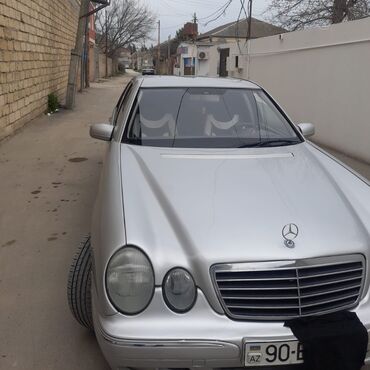 Mercedes-Benz: Mercedes-Benz E 200: 2 l | 1998 il Sedan — 11