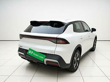 hongqi ehs9: Changan Qiyuan Q05: 2026 г. — 6