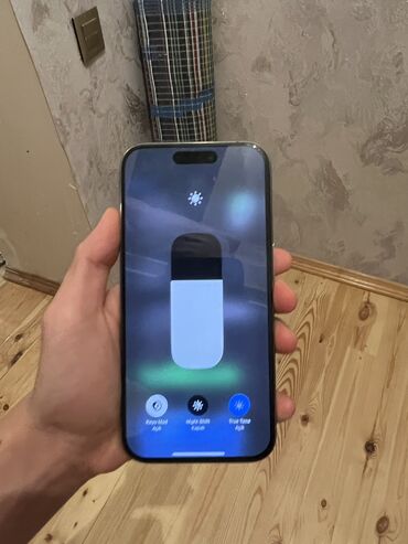 iphone 15 dubay: IPhone 15 Pro, 256 GB, Natural Titanium, Simsiz şarj, Face ID