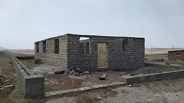 hökmelide ev: Hökməli 5 otaqlı, 220 kv. m, Kredit yoxdur, Təmirsiz — 2