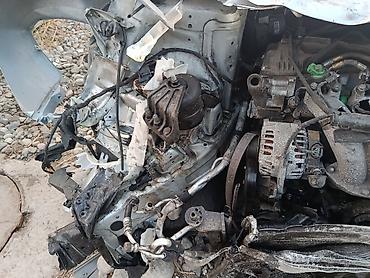 Разбор на запчасти — седан Hyundai (Solaris/Elantra-класс)