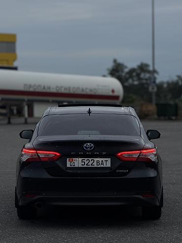 ct 200h: Toyota Camry: 2022 г., Гибрид, Седан — 6