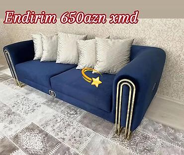 duz divan: - Mavi rəngli, yumşaq məxmər/parça üzlü 3 nəfərlik divan - Qızılı — 1