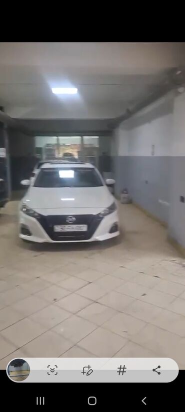 Otaqların satışı: Memar Əcəmi metrosu Yegane şadlıq sarayının arxası terefde Avtoservis — 4