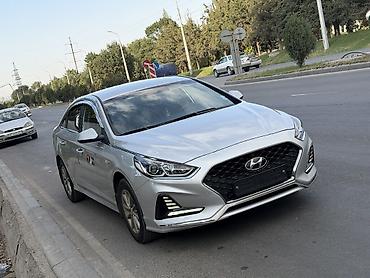 Hyundai Sonata: 2021 г., 2 л, Автомат, Газ, Седан