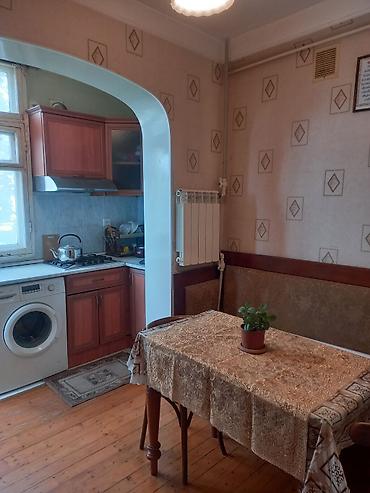 samaxida kirayə ev: KİRAYE ev verilir. 2 otaqlı TAM TEMİRLİ menzil . Eşyalarla — 6