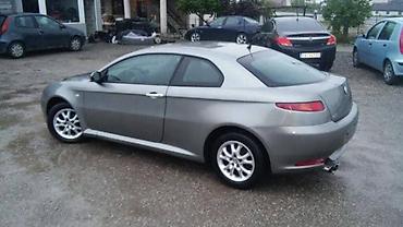 sm auto varvarin: DELOVI ZA ALFA ROMEO GT | Polovni delovi za Alfa Romeo GT limarija — 6