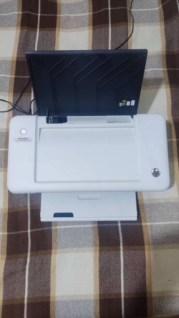 xerox printer baku: HP 1015 printer. Rəngli və ya ağ qara çap edir. Alinan gündən 1 dəfə