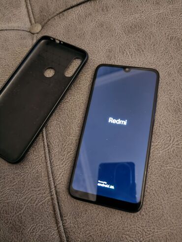 телефон флай металлический корпус: Redmi 7 - 3ram/32gb yaddaş. Tam işlək telefondur. Heç bir problemi