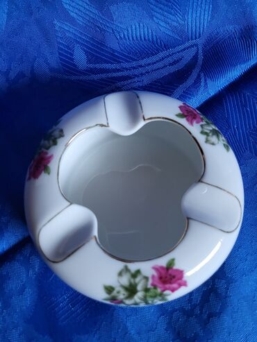 Stare vaze i dekor: Kineska nova porcelanska pepeljara iz 70ih. godina — 9