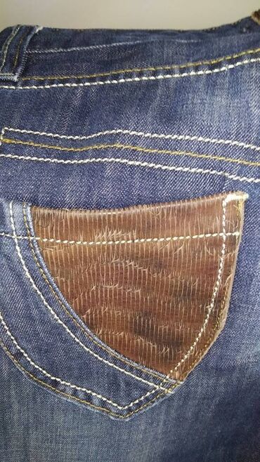 Farmerke: Armani jenas original 29 NOVO Original Armani farmerke sa džepovima od na lalafo.rs — 4 Farmerke: Armani jenas original 29 NOVO Original Armani farmerke sa džepovima od — 4