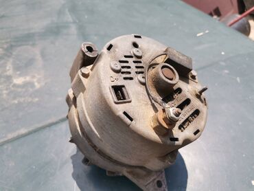 Auto delovi: Alternator Lada 21214i Niva br.3. Polovan, očuvan. Skinut sa — 9