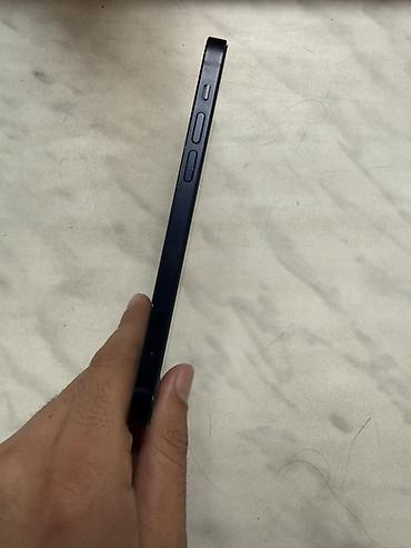 iphone gence: IPhone 12, Qara, Face ID — 4