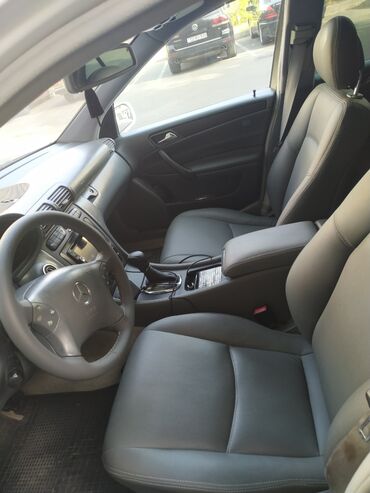 Mercedes-Benz: Mercedes-Benz 240: 2.4 l | 2002 il Hetçbek — 9