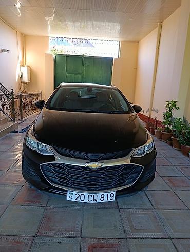led spoyler: Chevrolet Cruze: 1.4 l | 2018 il 202000 km Hetçbek — 1
