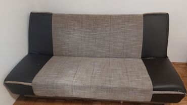 ikea krevet na razvlacenje: Klik klak lezaj.
Ispravan mehanizam.
Iskljucivo licno preuzimanje