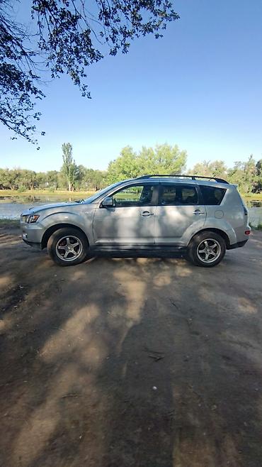 2009: Mitsubishi Outlander: 2009 г., 3 л, Автомат, Бензин, Кроссовер — 5