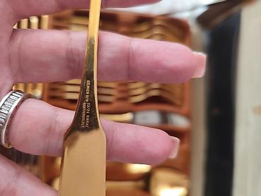 oro 24k inox 1810: AMC Besteck “Gold 70 TLG Noblesse” – set escajga sa pozlatom 23/24 — 3