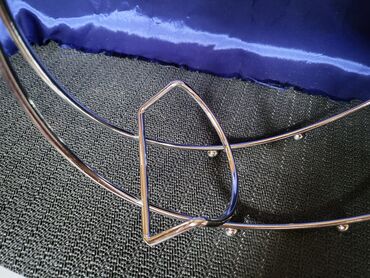 Ostalo posuđe: Drzac,vintaz, nov za flase od hroma. Visina. 26cm — 7