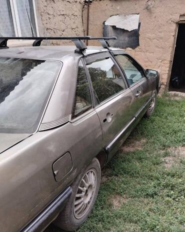 Audi: Audi 100: 1985 г., 2.2 л, Механика, Бензин, Седан