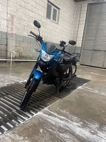 Мотоциклы: Классический мотоцикл Suzuki, 180 куб. см, Бензин, Взрослый, Новый