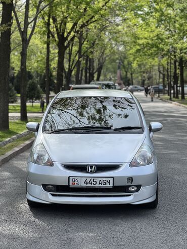 Honda Fit: 2002 г., 1.3 л, Вариатор, Бензин, Хэтчбэк