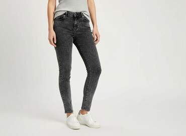 ubrania cropp: Jeansy damskie, rozmiar M