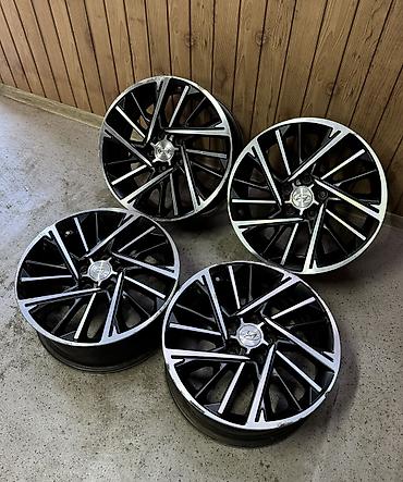 wheel: Литые Диски R 17 Hyundai, Комплект, отверстий - 5, Б/у — 2