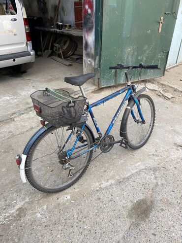 velosiped trek: İşlənmiş Şəhər velosipedi Trek, 26", sürətlərin sayı: 12, Ödənişli çatdırılma