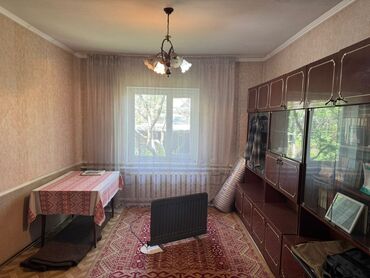 Продажа домов: Дом, 72 м², 4 комнаты, Агентство недвижимости, Старый ремонт