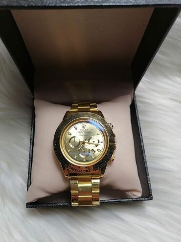 Ručni satovi: Sat ROLEX 
Cena:2600din na lalafo.rs — 19 Ručni satovi: Sat ROLEX 
Cena:2600din — 19