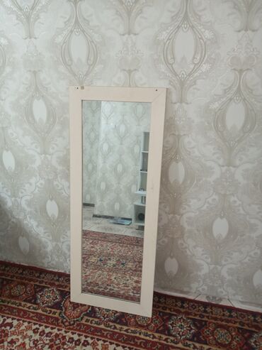 Зеркала: Продаю зеркало 1.30×0.50 б/у нормальное состояние