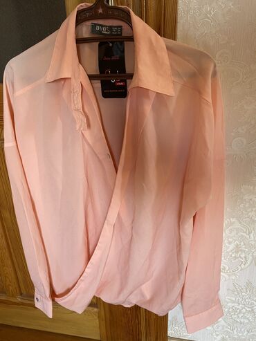 zhenskaya bluza v goroshek: M (EU 38), цвет - Розовый
