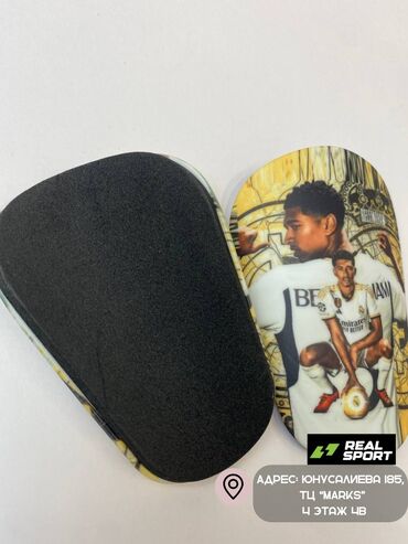 Другое для спорта и отдыха: Щитки с принтами лучших игроков футбола!!! Щитки мини, для защиты — 25