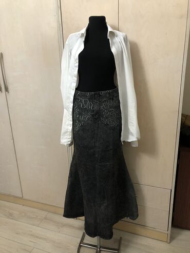 Повседневные платья: Юбки блузки кофточки куртки штаны кардиганы пиджаки . Размеры — 5