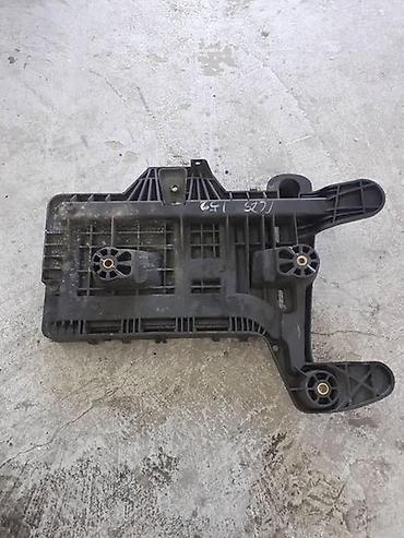 wireless rikverc kamera: KUCISTE AKUMULATORA ZA VOLKSWAGEN GOLF 6 - 1KM915333 | -Polovni — 1