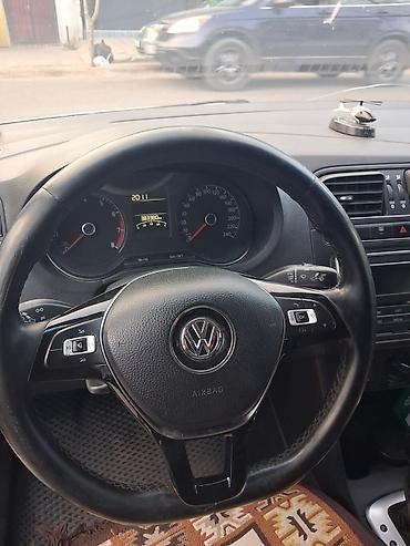 Продажа авто: Volkswagen Polo: 2018 г., 1.6 л, Бензин, Седан — 7