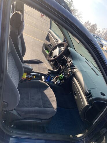 Volkswagen: Volkswagen Passat Variant: 1999 г., 2.3 л, Механика, Бензин, Универсал — 12