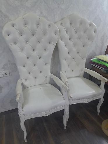 oyun kreslo: Zərif klassik üslubda 4 ədəd yüksək arxalı kreslo dəsti. - Rəng — 1